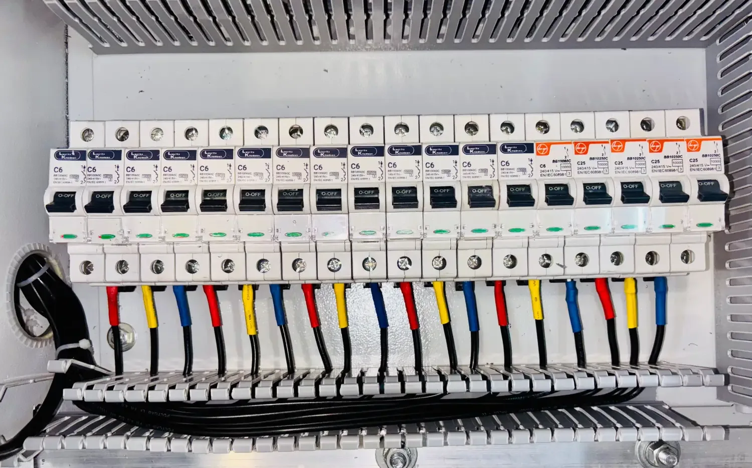 Dépannage de tableau électrique à Montreuil
