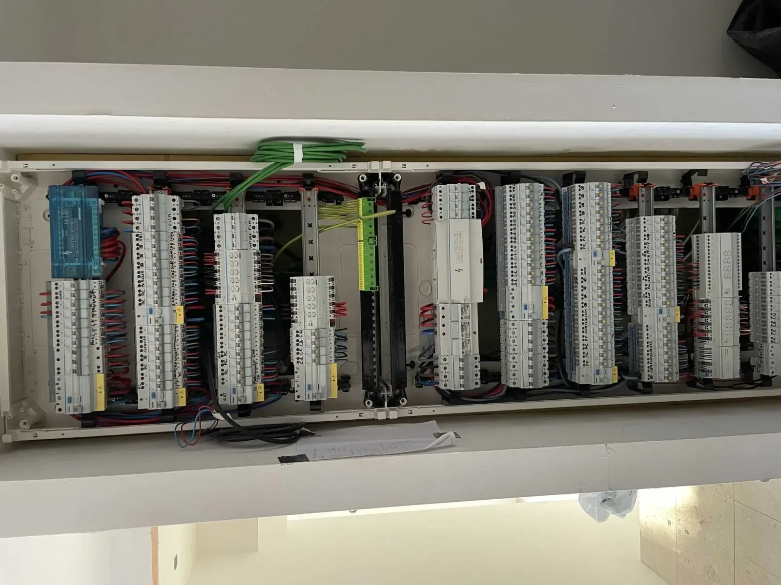 Dépannage de tableau électrique à Montreuil